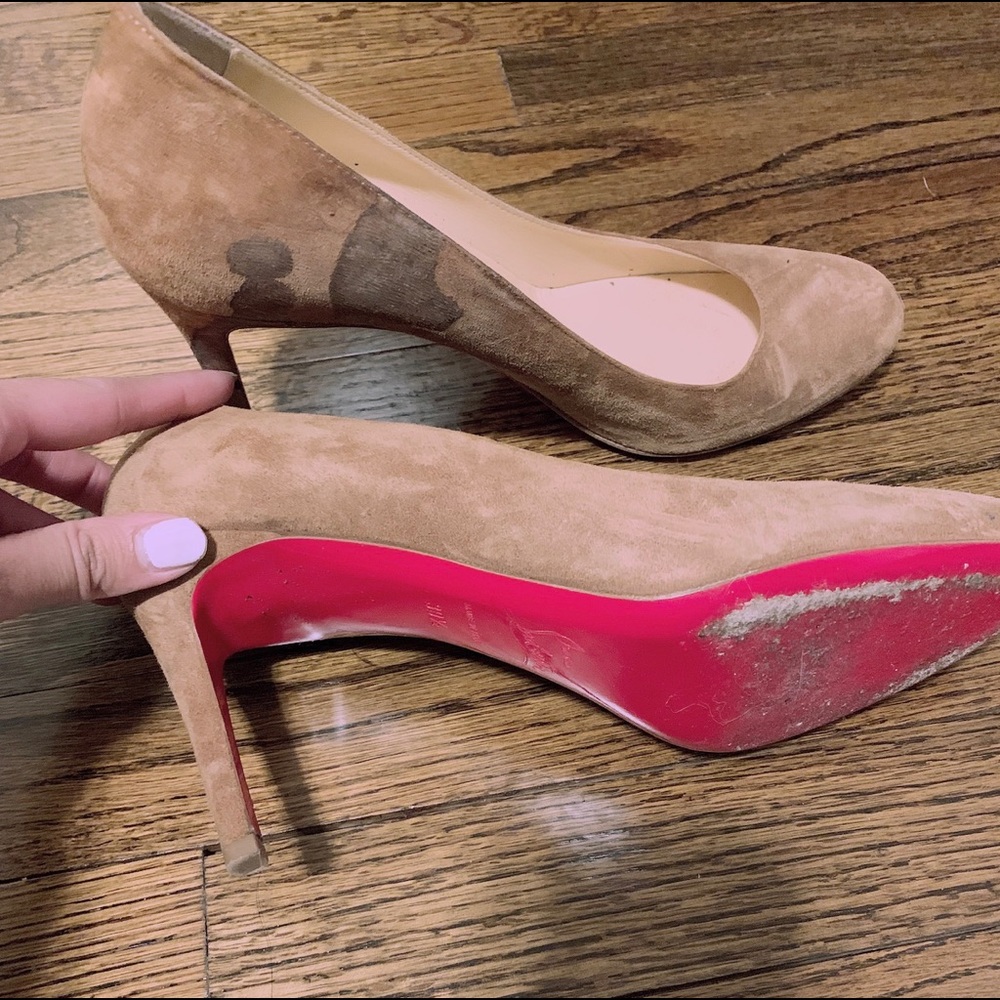 SOLD - Christian Louboutin Pumps